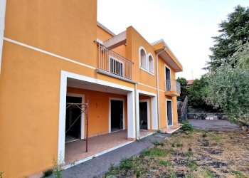 Foto 1 - Villa via padre pio
 
snc, Pedara - foto 1