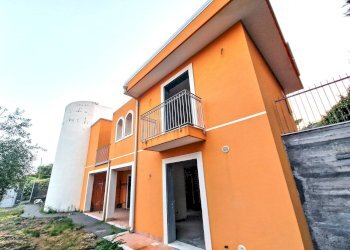 Foto 2 - Villa via padre pio
 
snc, Pedara - foto 2