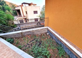 Foto 12 - Villa via padre pio
 
snc, Pedara - foto 12