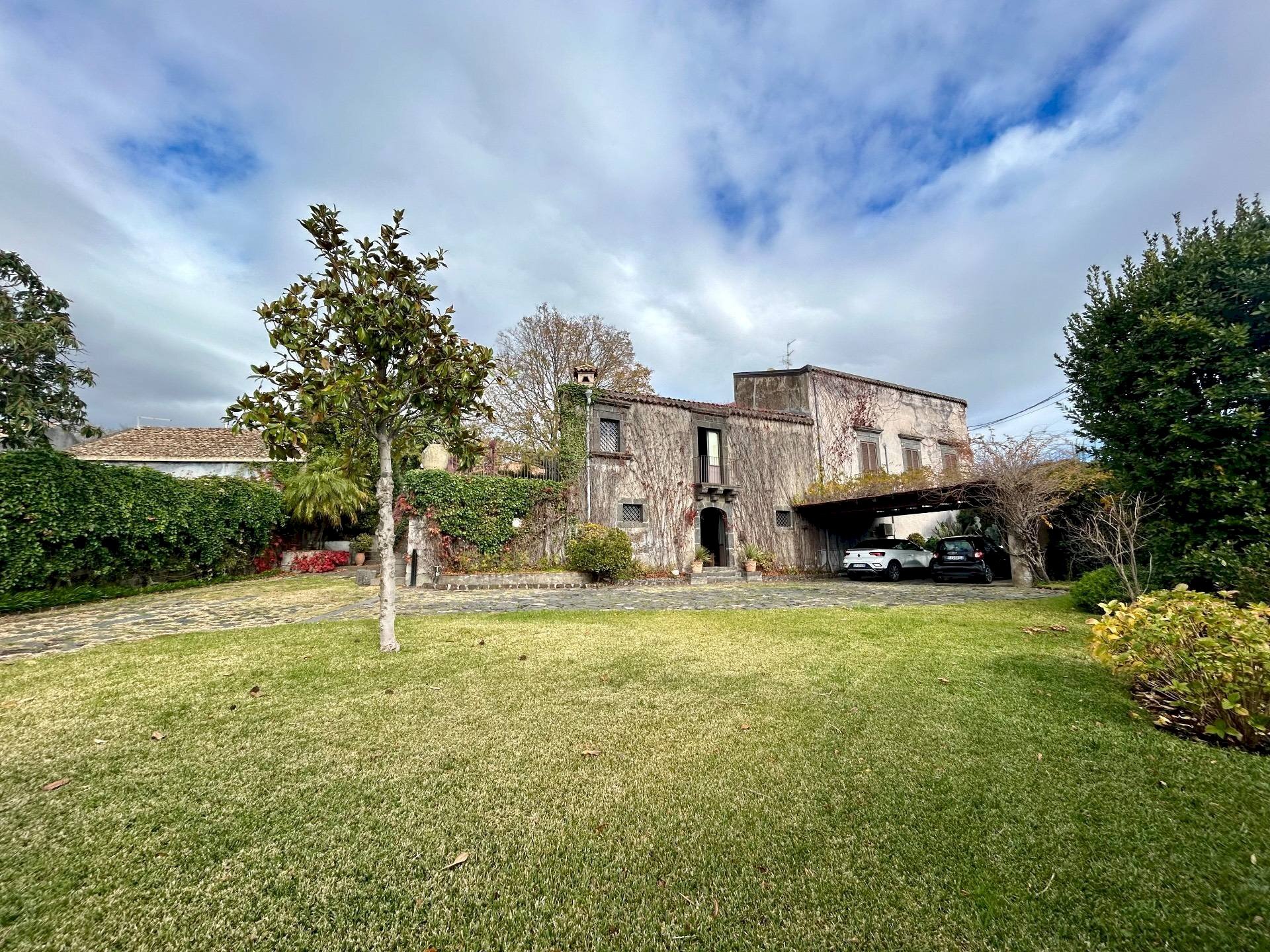 Foto 2 - Villa via giuseppe garibaldi
 
snc, Viagrande - photo 2