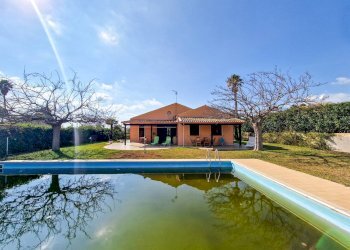 Foto 3 - Villa Viale Enzo Ferrari
 
snc, Scicli - foto 3