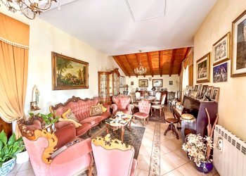 Foto 9 - Villa via vecchiuzzi
 
snc, Aci Bonaccorsi - foto 9