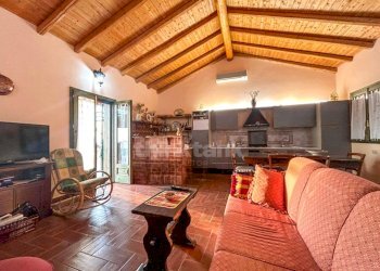 Foto 3 - Villa crovacchi
 
snc, Santa Maria di Licodia - foto 3