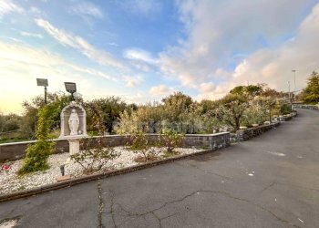 Foto 32 - Villa crovacchi
 
snc, Santa Maria di Licodia - foto 32