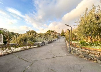 Foto 39 - Villa crovacchi
 
snc, Santa Maria di Licodia - foto 39