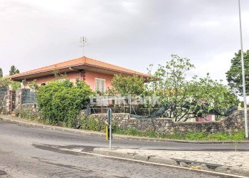 Foto 1 - Villa via Dusmet Cardinale
 
2, Belpasso - foto 1
