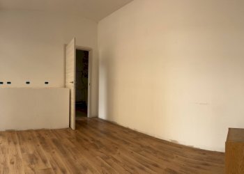 Foto 2 - Magazzino Savona - foto 2