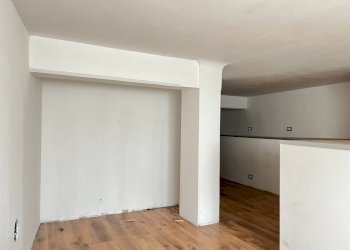 Foto 17 - Magazzino Savona - foto 17