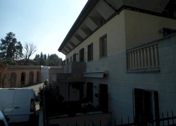 Facciata - Bilocale via di San Luca, Bologna (zona Colli) - foto 4