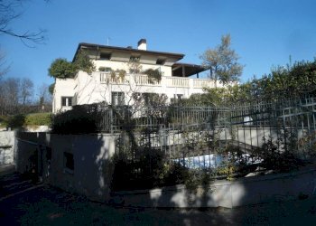 Facciata - Bilocale via di San Luca, Bologna (zona Colli) - foto 9