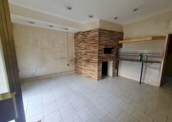 Foto 1 - Shop Ciserano - photo 1