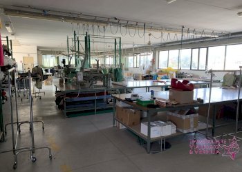 Foto 5 - Magazzino via dell'oleificio
 
5, Massarosa - foto 5