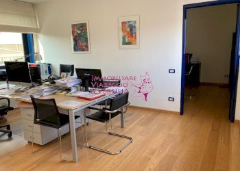 Foto 1 - Capannone via Coppino
 
100, Viareggio - foto 1