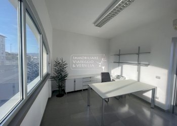 Foto 2 - Office via Aurelia Sud, Viareggio - photo 2