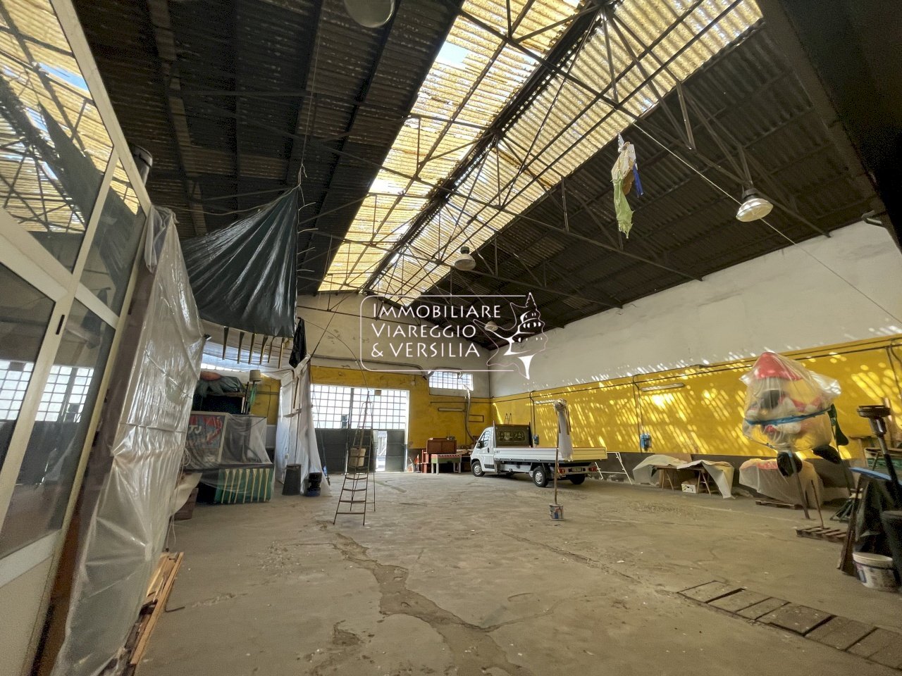 Foto 1 - Magazzino via di Montramito, Viareggio - foto 1