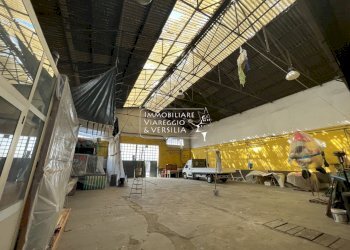Foto 1 - Magazzino via di Montramito, Viareggio - foto 1