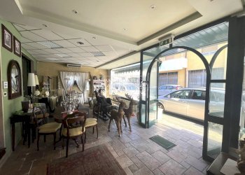 Foto 1 - Negozio via Fratelli Cervi
 
20, Viareggio - foto 1