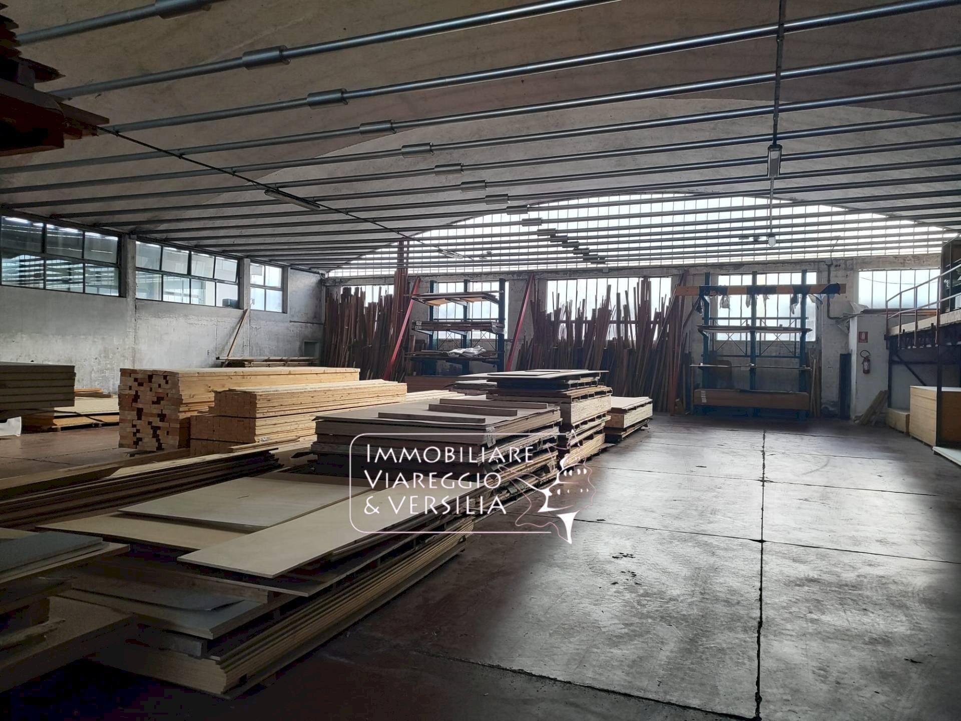 Foto 3 - Magazzino via dei Falegnami
 
15, Camaiore - foto 3