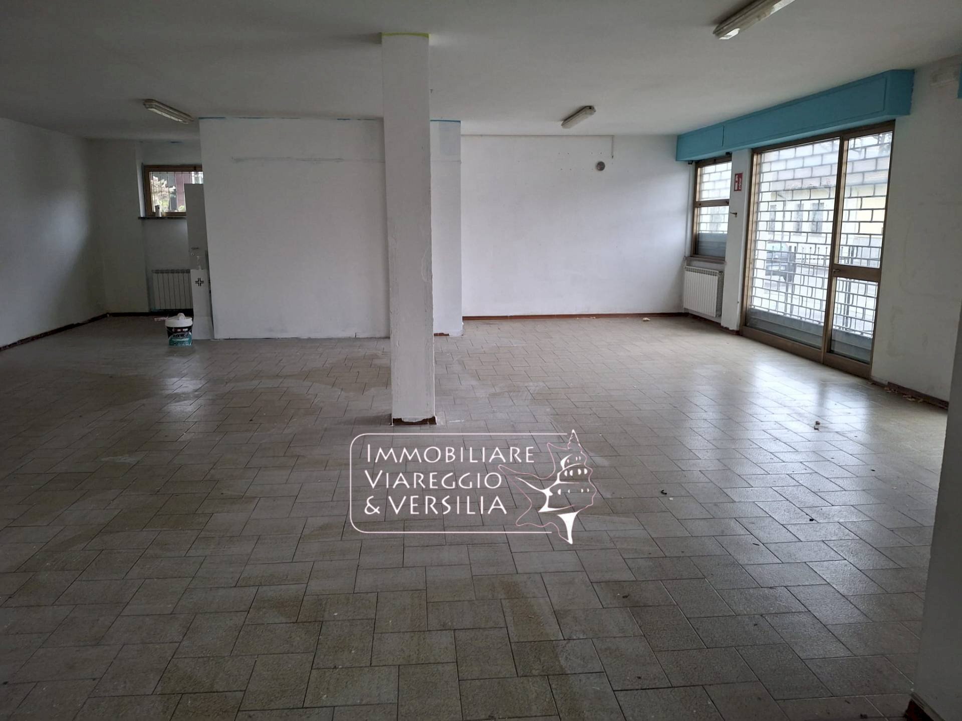 Foto 3 - Shop via Vetraia
 
7, Viareggio - photo 3