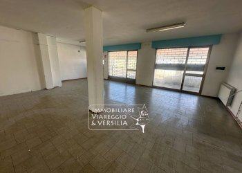 Foto 13 - Negozio via Vetraia
 
7, Viareggio - foto 12