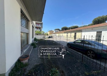 Foto 21 - Negozio via Vetraia
 
7, Viareggio - foto 20