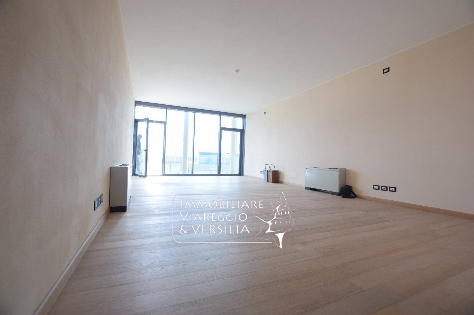 Foto 1 - Capannone via Scirocco, Viareggio - foto 1