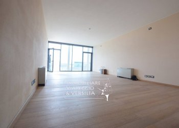 Foto 1 - Capannone via Scirocco, Viareggio - foto 1