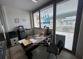 Foto 4 - Capannone via Fratelli Rosselli
 
5, Camaiore - foto 4