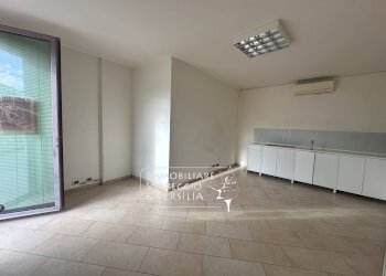 Foto 13 - Capannone via Fratelli Rosselli
 
5, Camaiore - foto 13