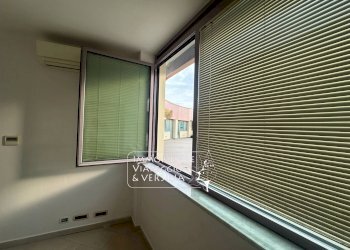 Foto 19 - Capannone via Fratelli Rosselli
 
5, Camaiore - foto 19