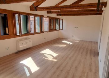 soggiorno - Appartamento a Venezia de la Testa, Venezia - foto 12