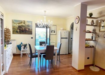 Foto 1 - Trilocale Via Genova
 
35, Lequile - foto 1