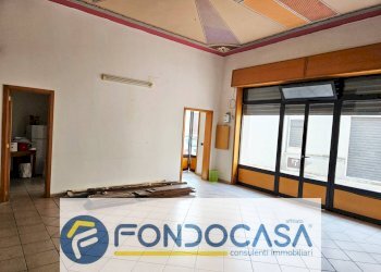 Foto 5 - Stabile - Palazzo Via Taranto
 
8, Campi Salentina - foto 5