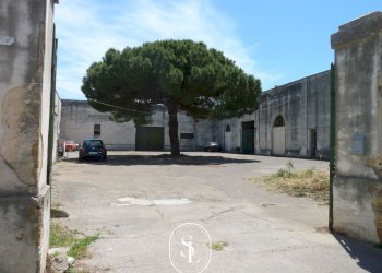 Foto 3 - Commercial Premises Giuseppe Mazzini
10, Squinzano - photo 3