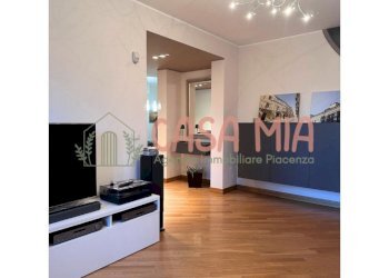 soggiorno - Villa Via quasimodo, Rottofreno - foto 8