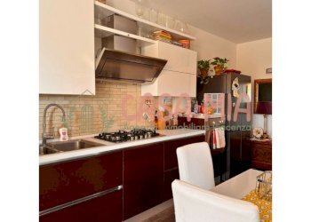 Cucina - Trilocale Via Fornace, Gragnano Trebbiense - foto 7