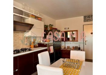 Cucina - Trilocale Via Fornace, Gragnano Trebbiense - foto 8