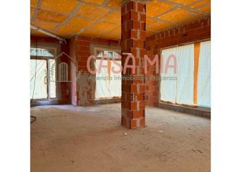 Foto 1 - Negozio Via Paraboschi, Gragnano Trebbiense - foto 1