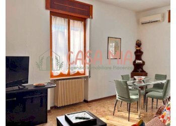 Foto 1 - Quadrilocale via garibaldi, Rottofreno - foto 1