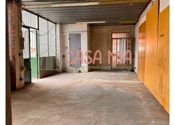 Foto 18 - Negozio Via emilia est
 
78, Rottofreno - foto 18