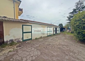 Foto 3 - Magazzino Via Sarzanese Sud, Massarosa - foto 3