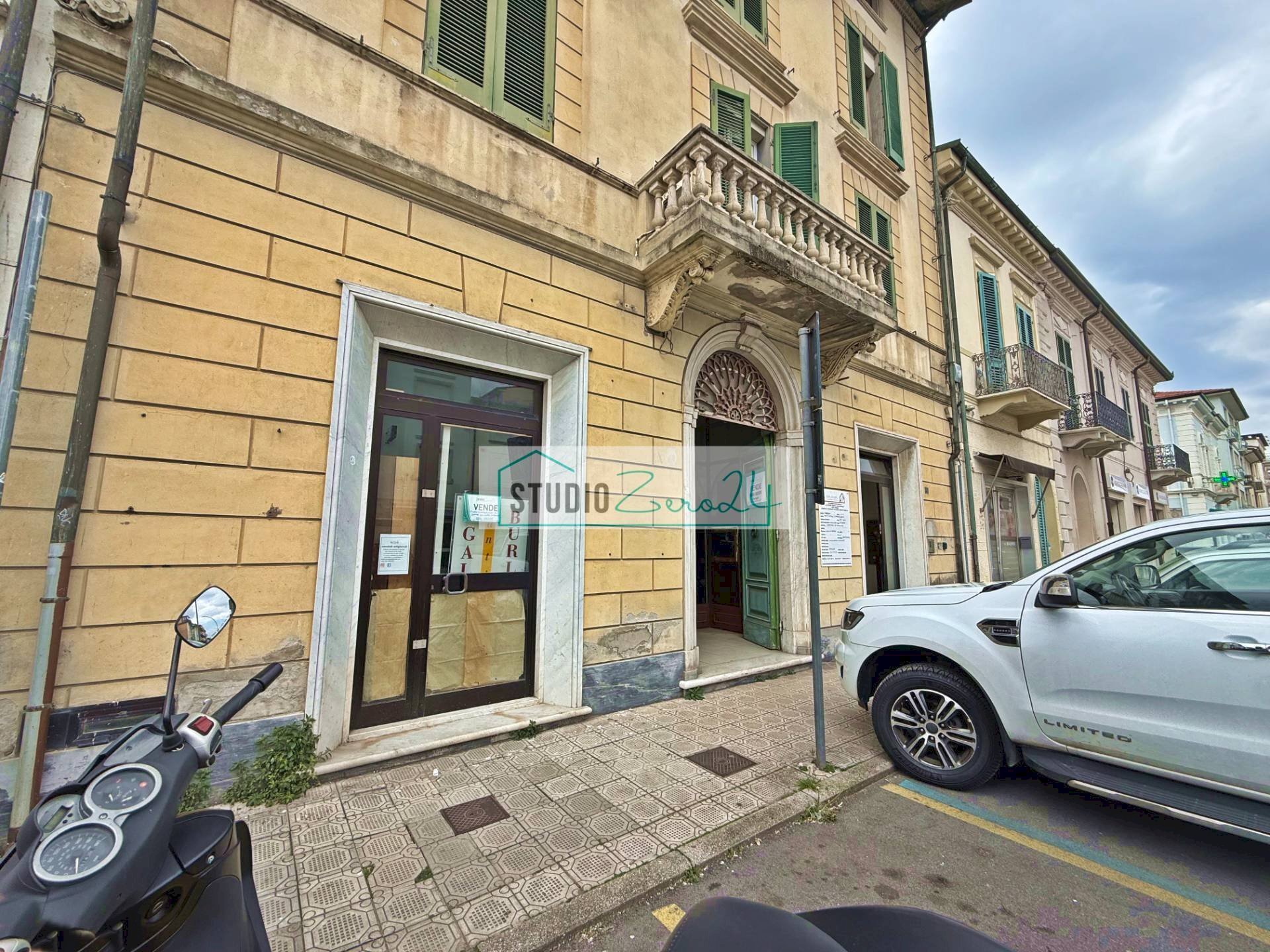 Foto 3 - Locale Commerciale Via Ugo Foscolo, Viareggio - foto 3