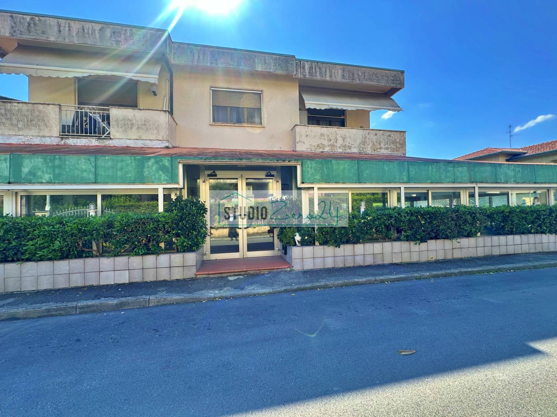 Foto 2 - Locale Commerciale Via Degli Ontani, Viareggio - foto 2