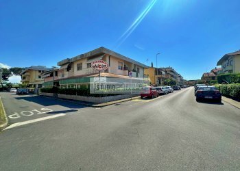 Foto 1 - Commercial Premises Via Degli Ontani, Viareggio - photo 1