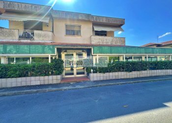 Foto 2 - Commercial Premises Via Degli Ontani, Viareggio - photo 2