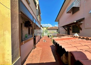 Foto 41 - Commercial Premises Via Degli Ontani, Viareggio - photo 41