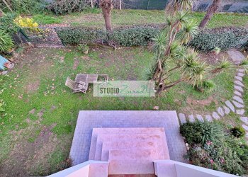 Foto 2 - Villa Via Crocialetto
 
35, Pietrasanta - foto 2