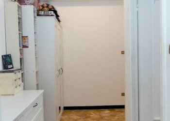 Corridoio - Appartamento via Generale Manfredo Fanti, 10, Genova (zona Sampierdarena) - foto 5