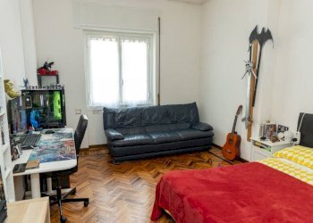 Camera da letto - Appartamento via Generale Manfredo Fanti, 10, Genova (zona Sampierdarena) - foto 7