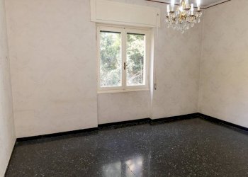 Camera da letto - Appartamento via Generale Manfredo Fanti, 10, Genova (zona Sampierdarena) - foto 31